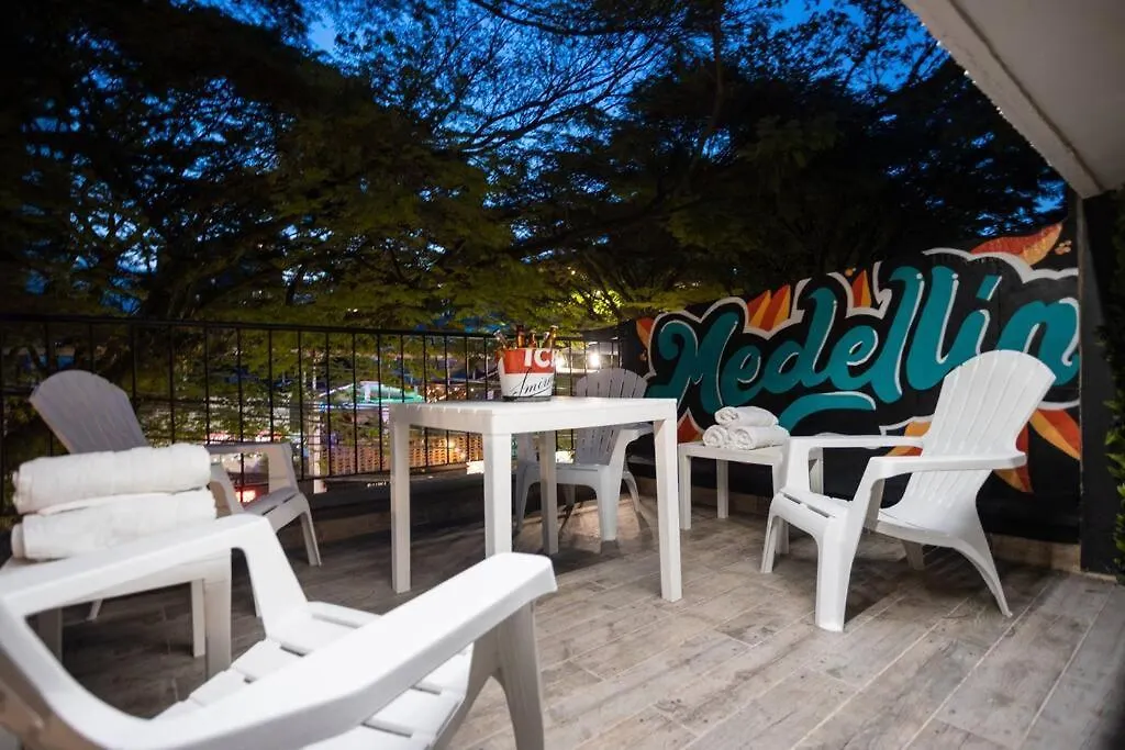Nowa Provenza --Private Villa With Heated Pool & Spa Medellin 0*,