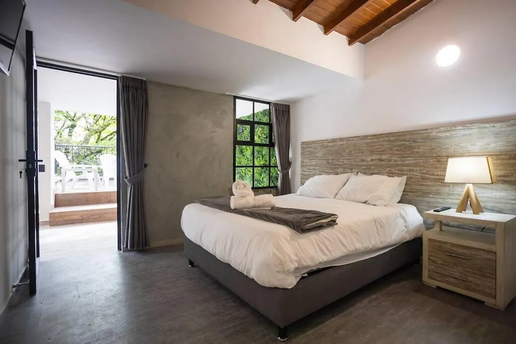 Nowa Provenza --Private Villa With Heated Pool & Spa Medellin