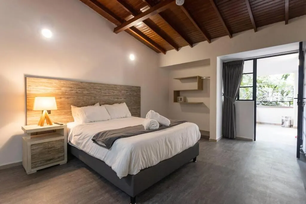 Nowa Provenza --Private Villa With Heated Pool & Spa Medellin